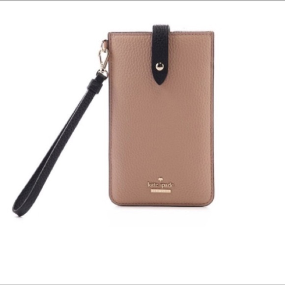 kate spade Handbags - Kate Spade Pebbled Leather Phone Sleeve Case